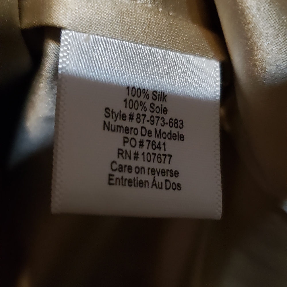 Alice + Olivia Gold Long Sleeve Dress - Picture 6 of 6